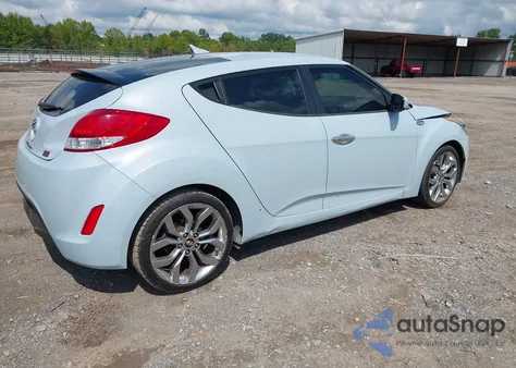 2015 Hyundai Veloster Re:flex z USA, uszkodzony, nr VIN KMHTC6AD6FU222077